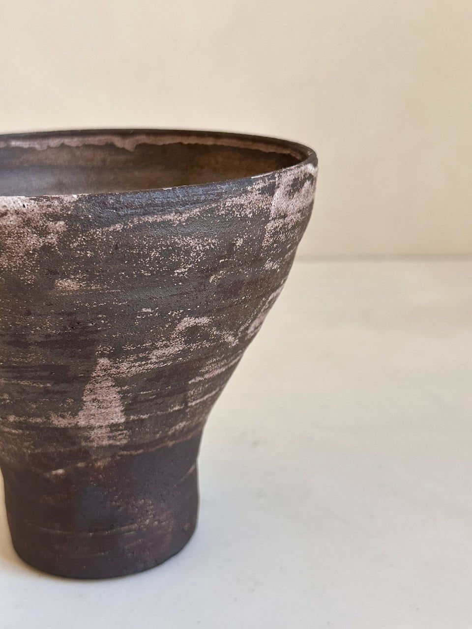 The Corner - Ceramic pot N°24 - Ceramics