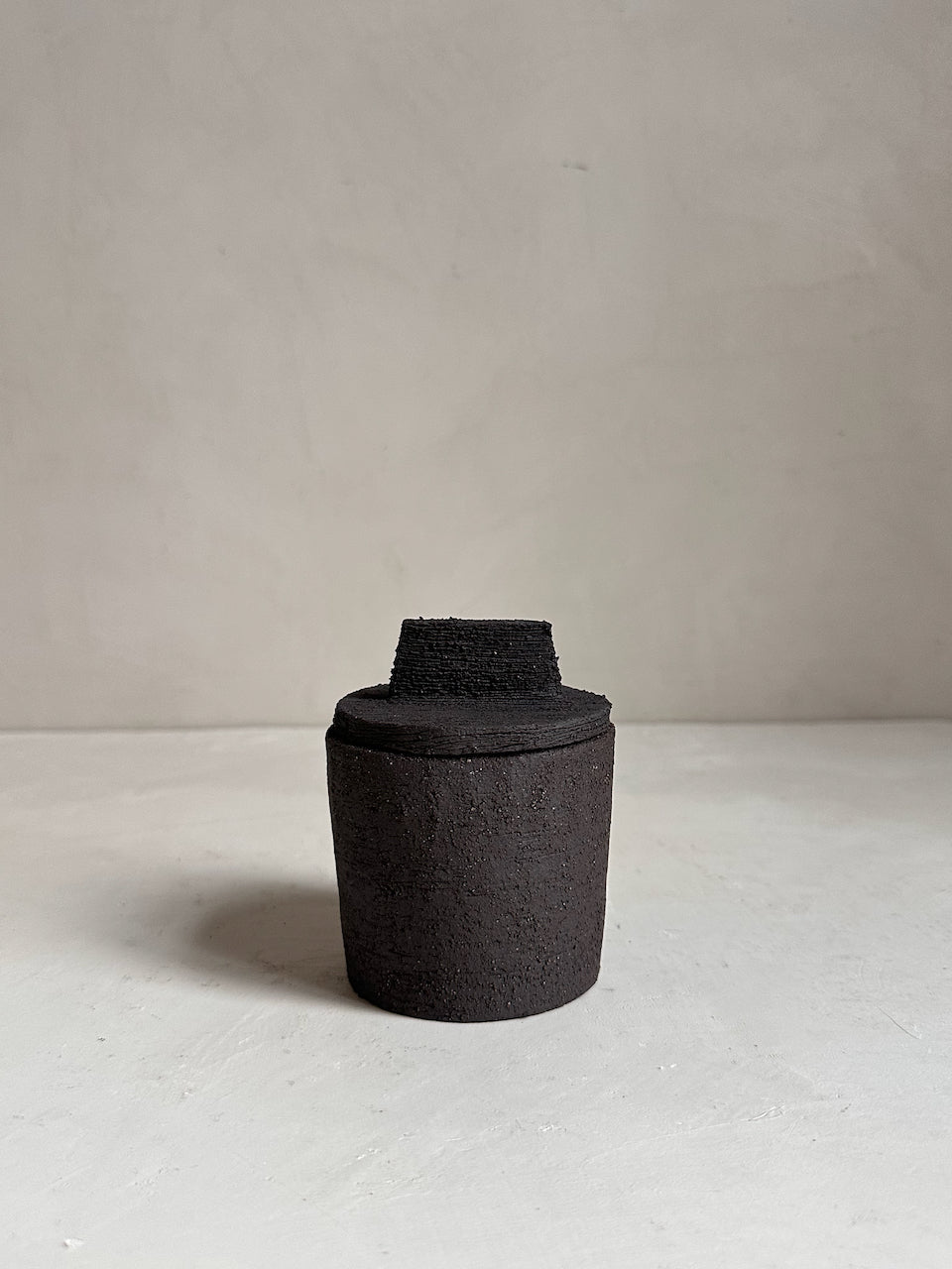 The Corner - Ceramic pot with lid N° 1 - Ceramics