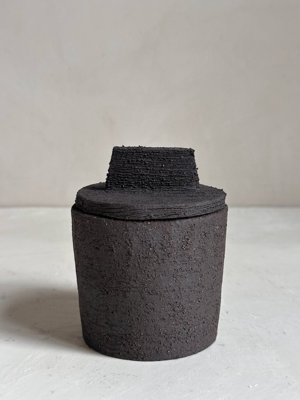 The Corner - Ceramic pot with lid N° 1 - Ceramics