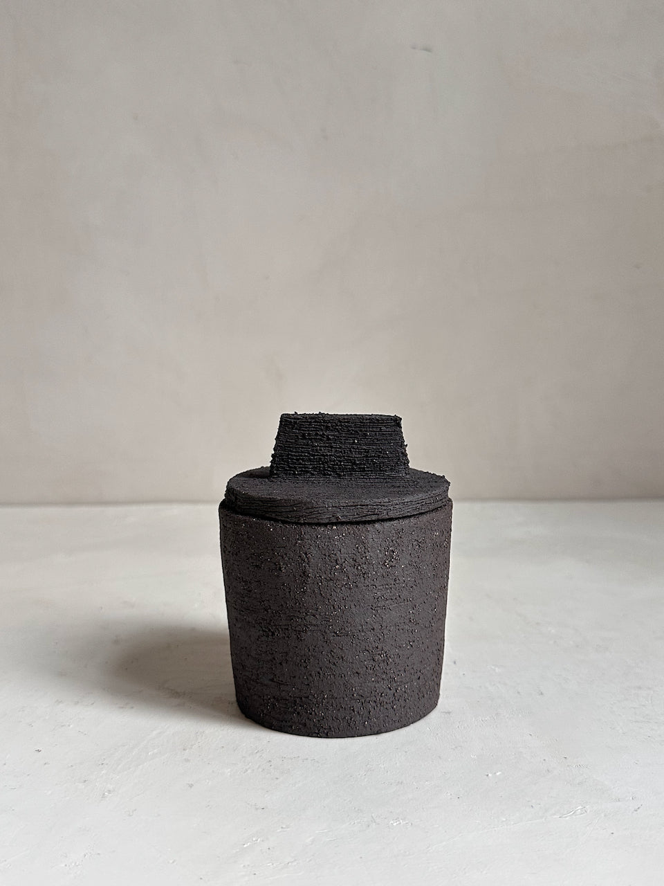 The Corner - Ceramic pot with lid N° 1 - Ceramics