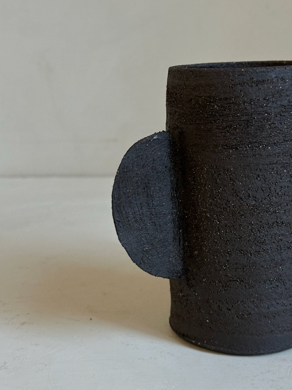 The Corner - Ceramic vase N° 58 - Ceramics
