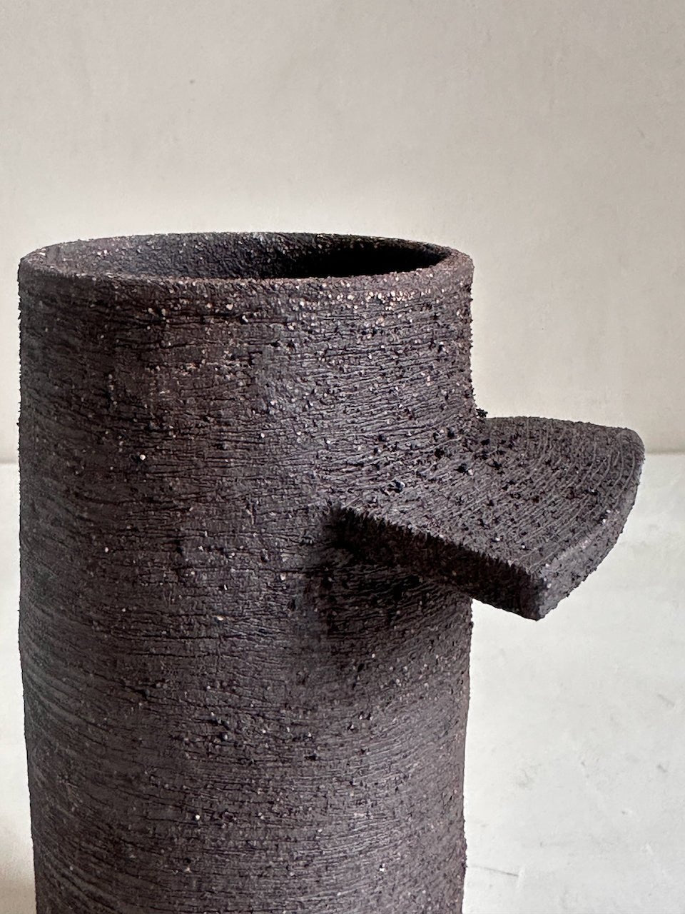 The Corner - Ceramic vase N° 77 - Ceramics