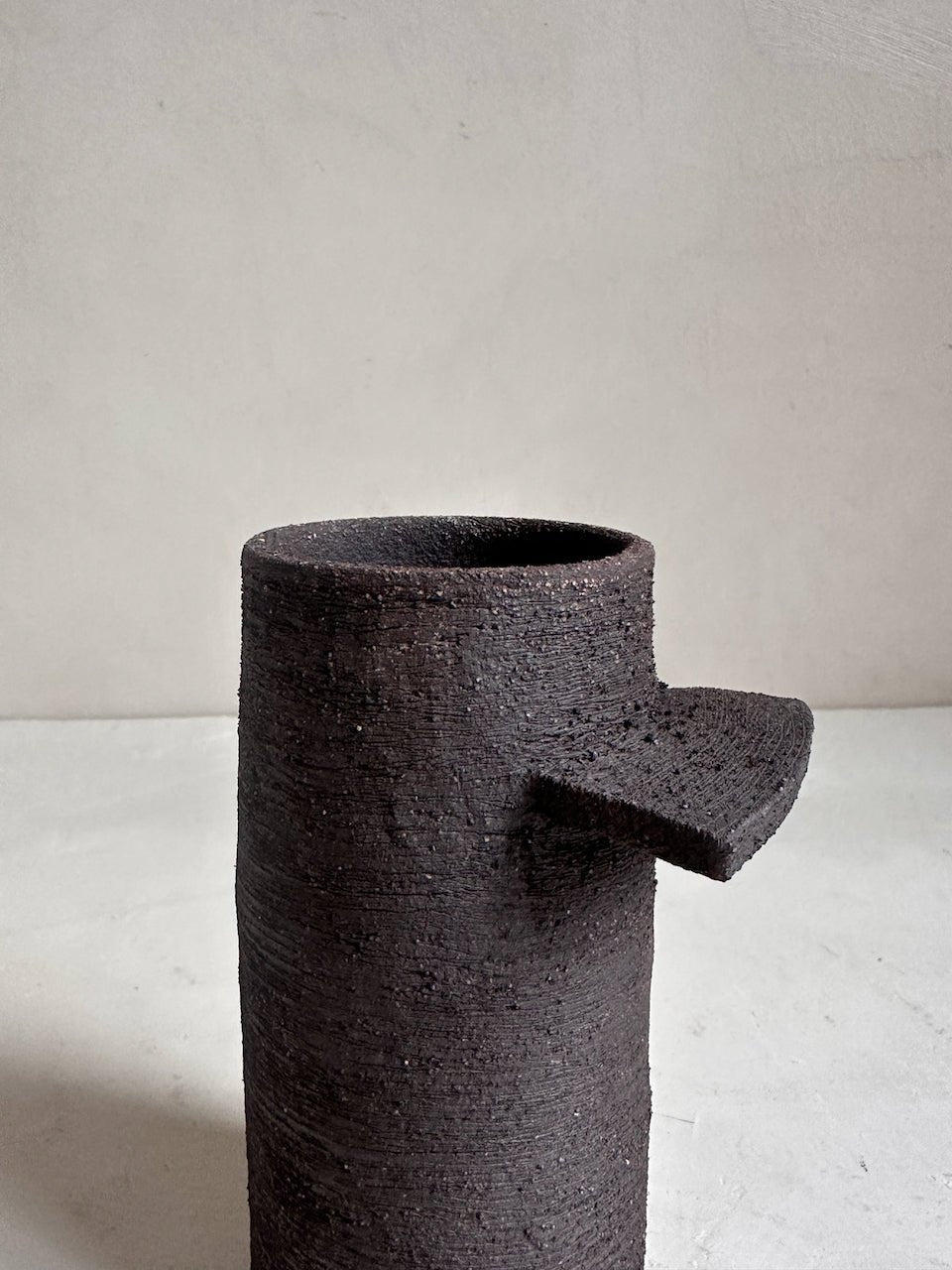 The Corner - Ceramic vase N° 77 - Ceramics