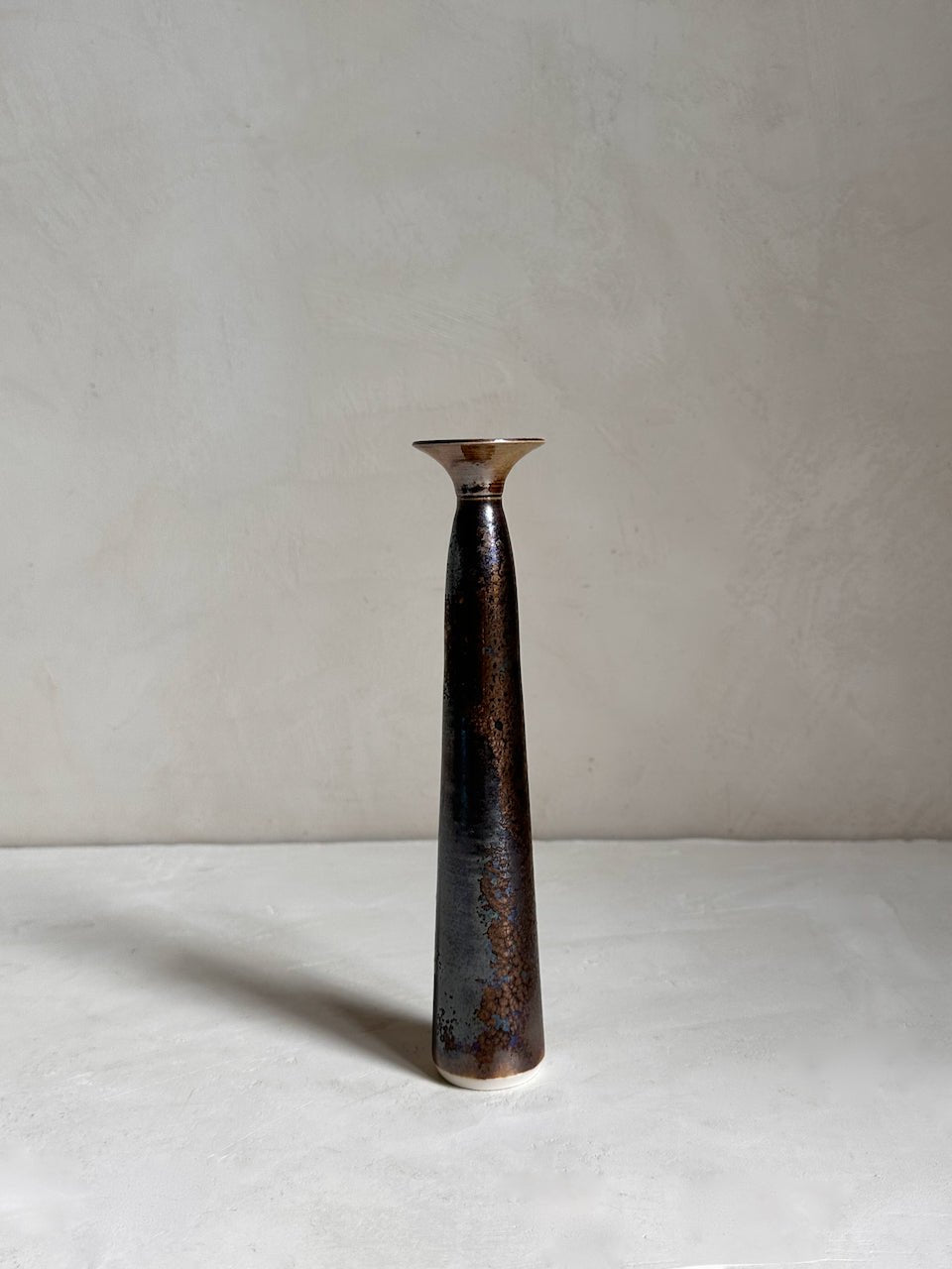 The Corner - Ceramic vase N° 81 - Ceramics