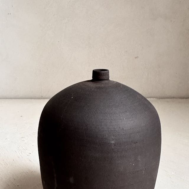 The Corner - Ceramic vase N° 16 - Ceramics