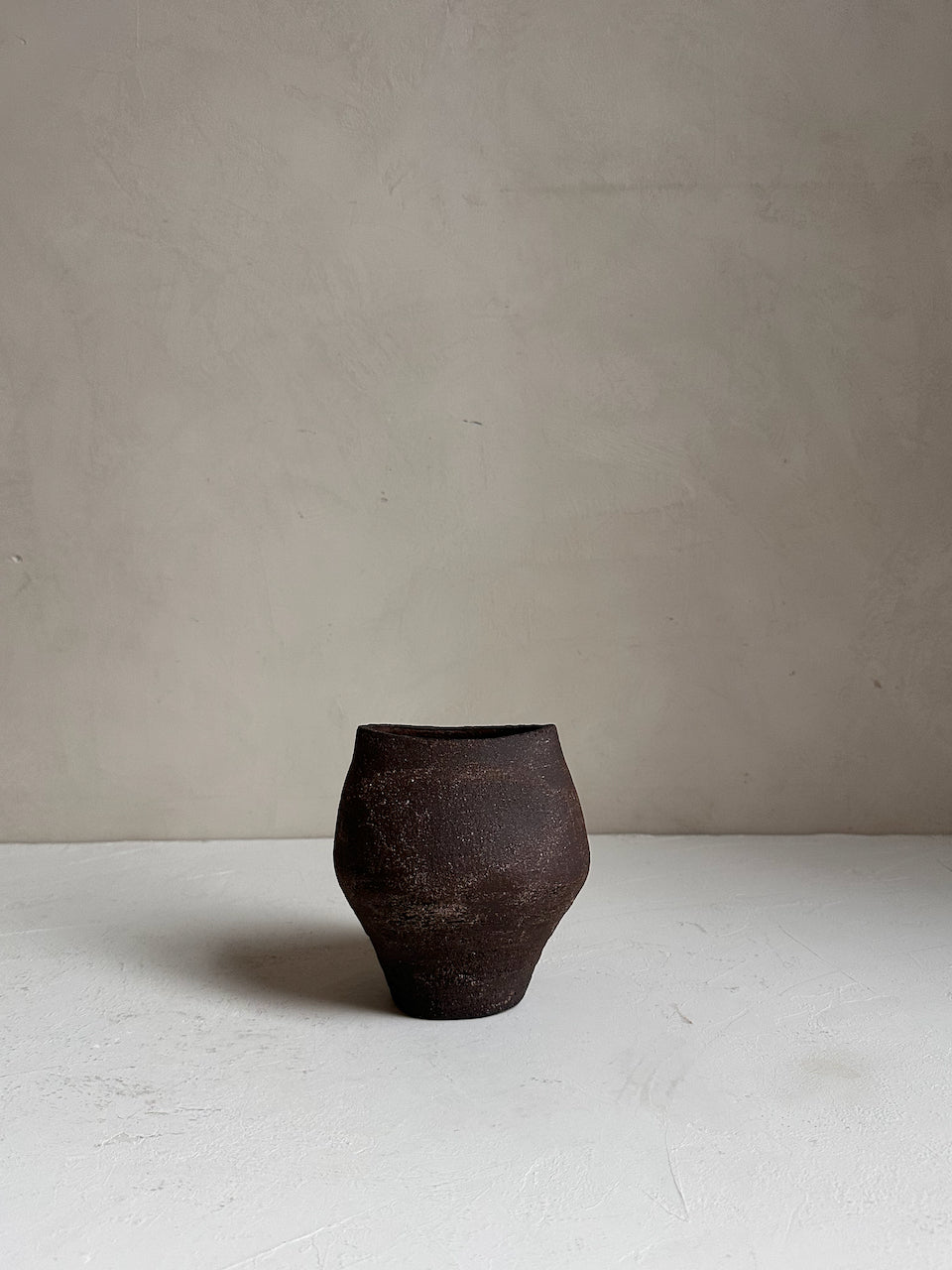 The Corner - Ceramic vase N° 42 - Ceramics