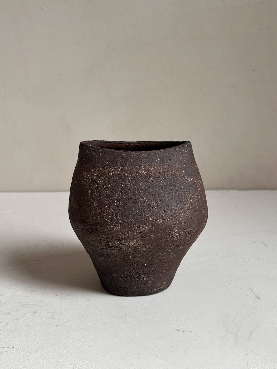 The Corner - Ceramic vase N° 42 - Ceramics