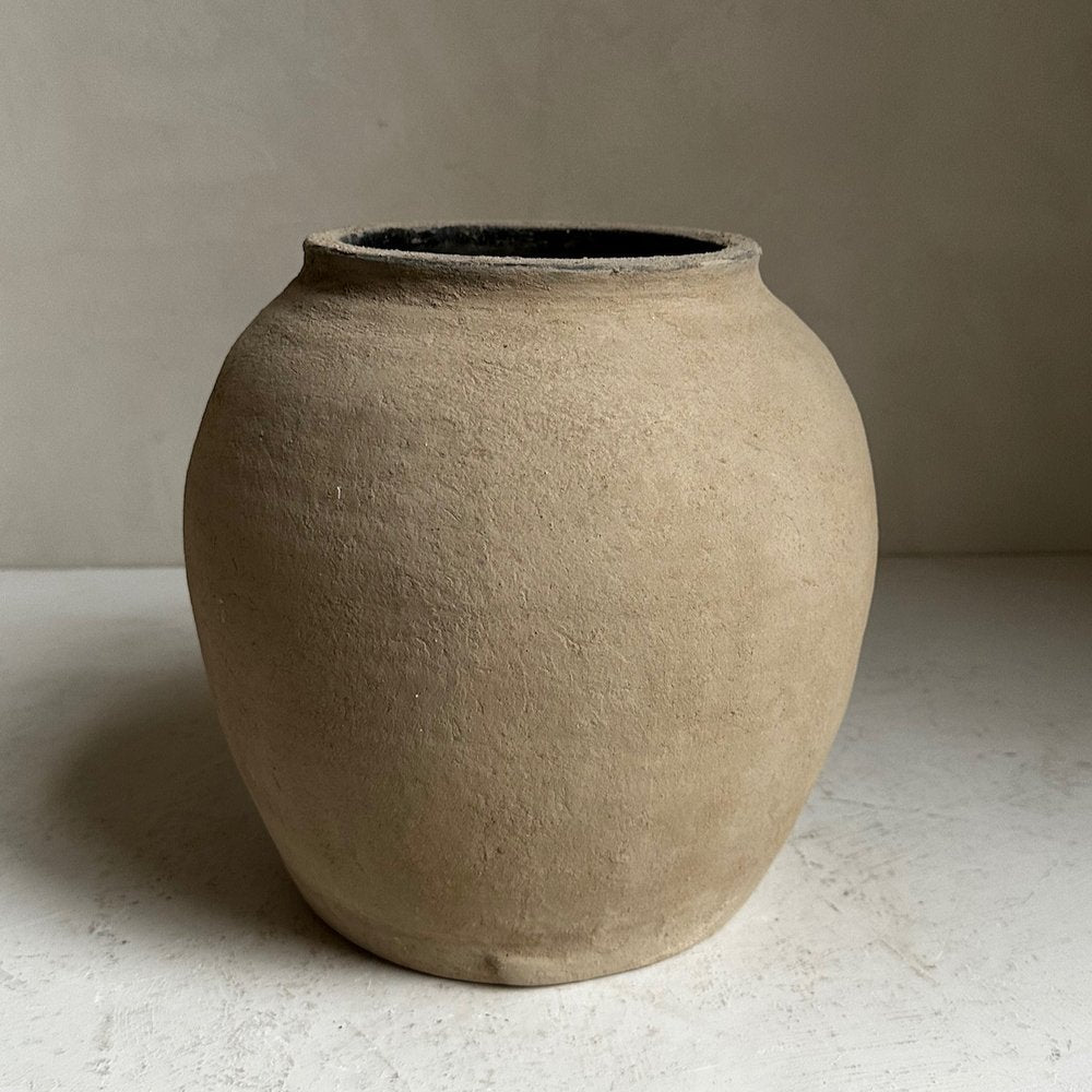 The Corner - Clay pot N° 1 - Pots & Vases