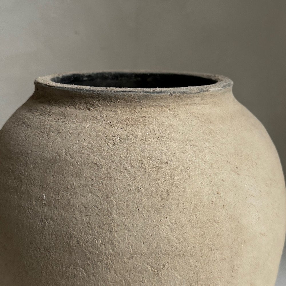 The Corner - Clay pot N° 1 - Pots & Vases