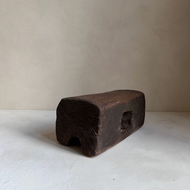 The Corner - Congo stool N° 2 - African Benches & Stools