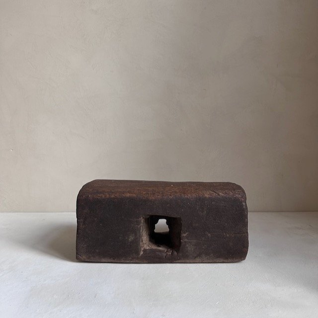 The Corner - Congo stool N° 2 - African Benches & Stools