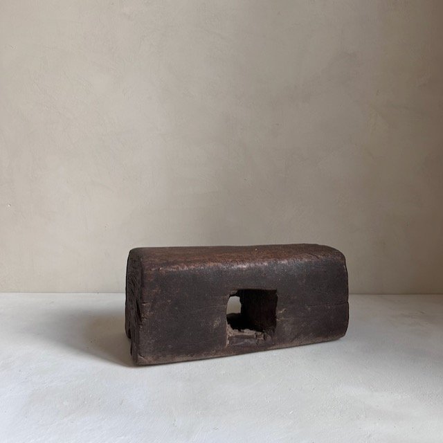 The Corner - Congo stool N° 2 - African Benches & Stools