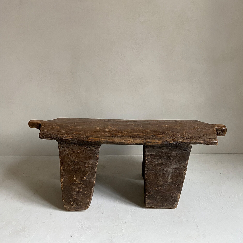 The Corner - Dakari stool N°89 - African Benches & Stools