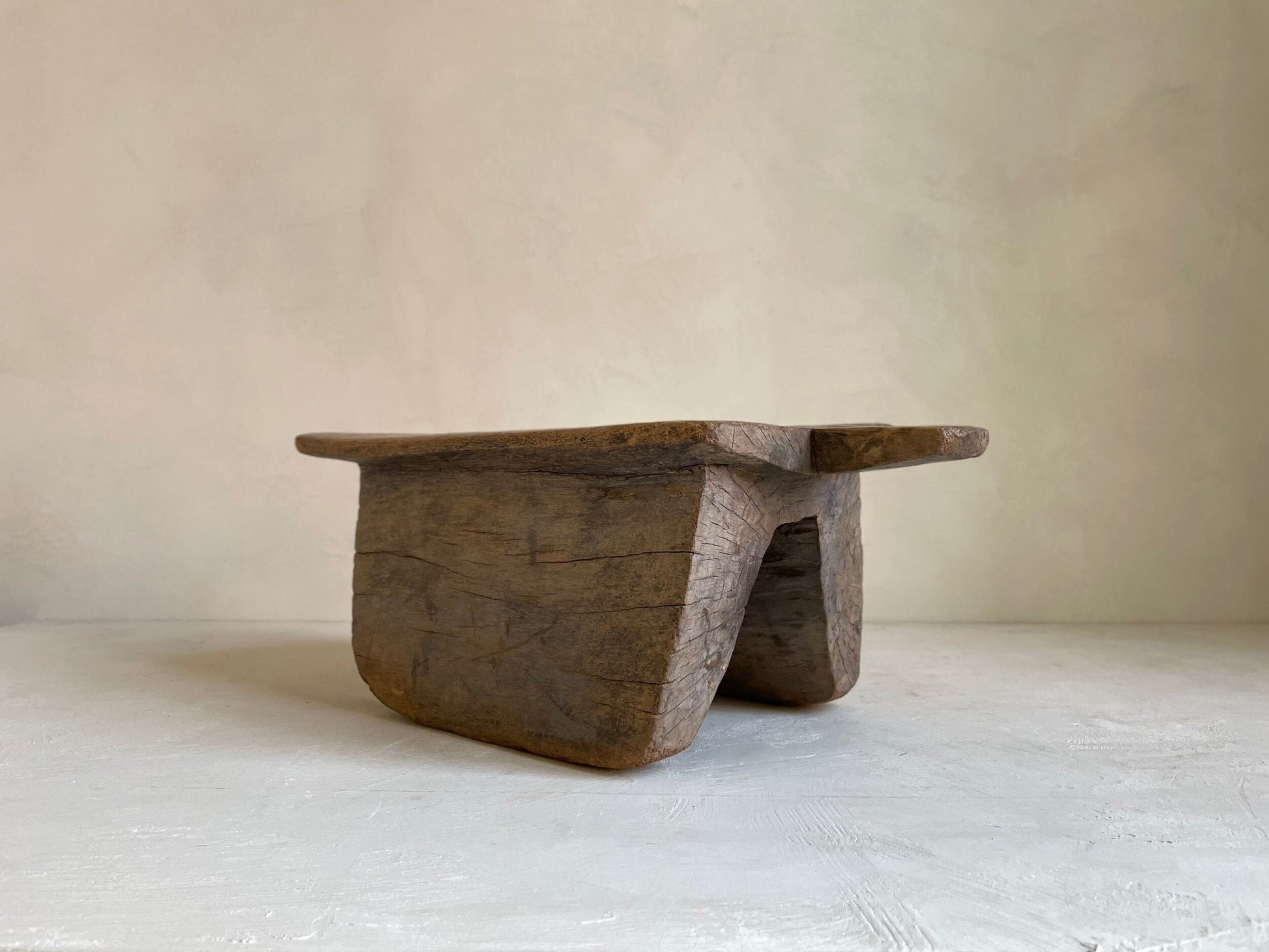 The Corner - Dakari stool Nº56 - African Benches & Stools