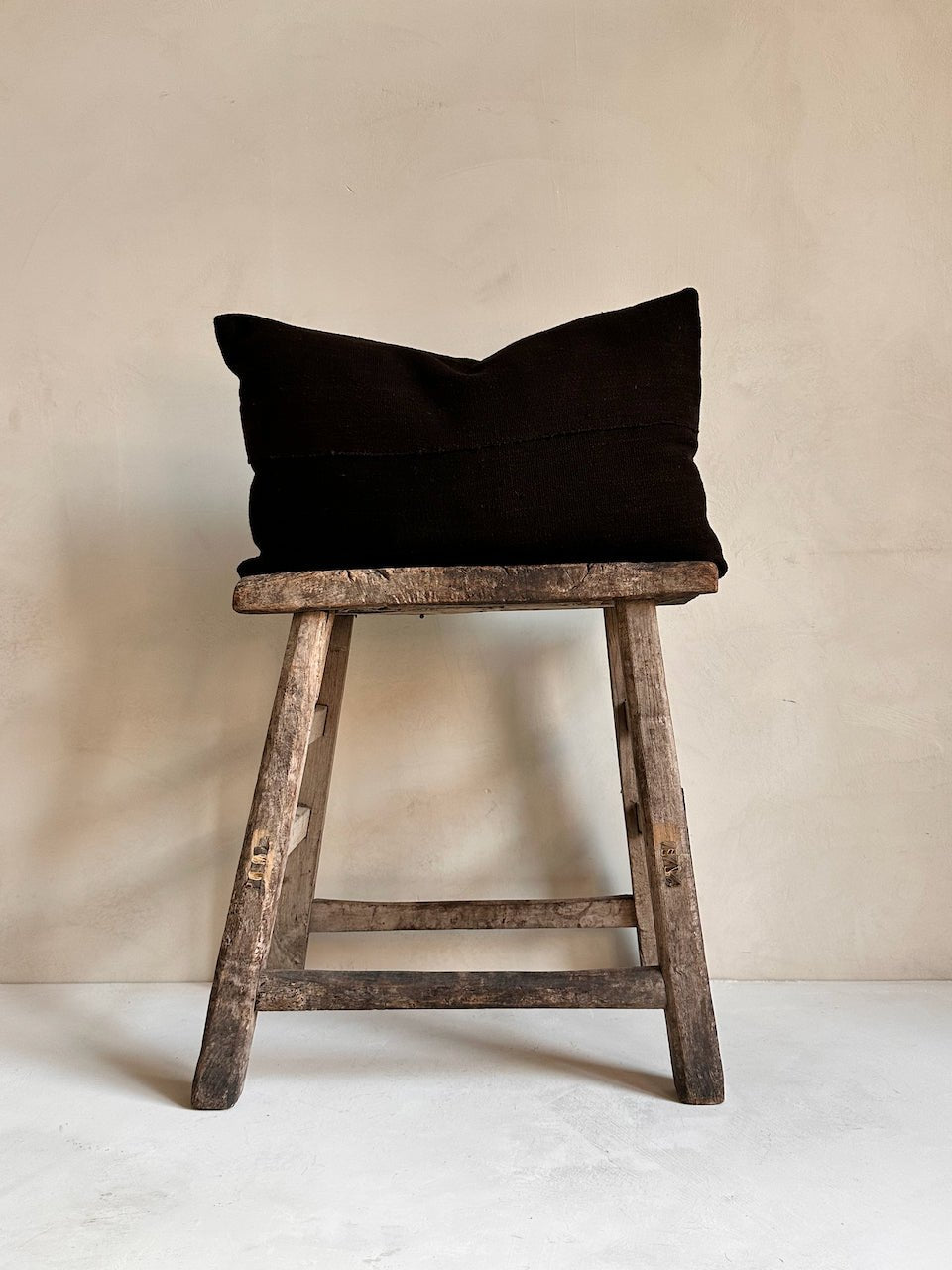 The Corner - Dark umber 50 x 30 - Cushions