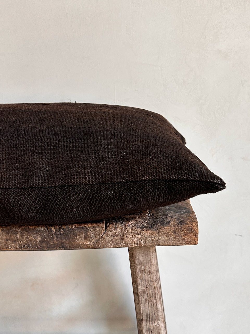 The Corner - Dark umber 50 x 30 - Cushions