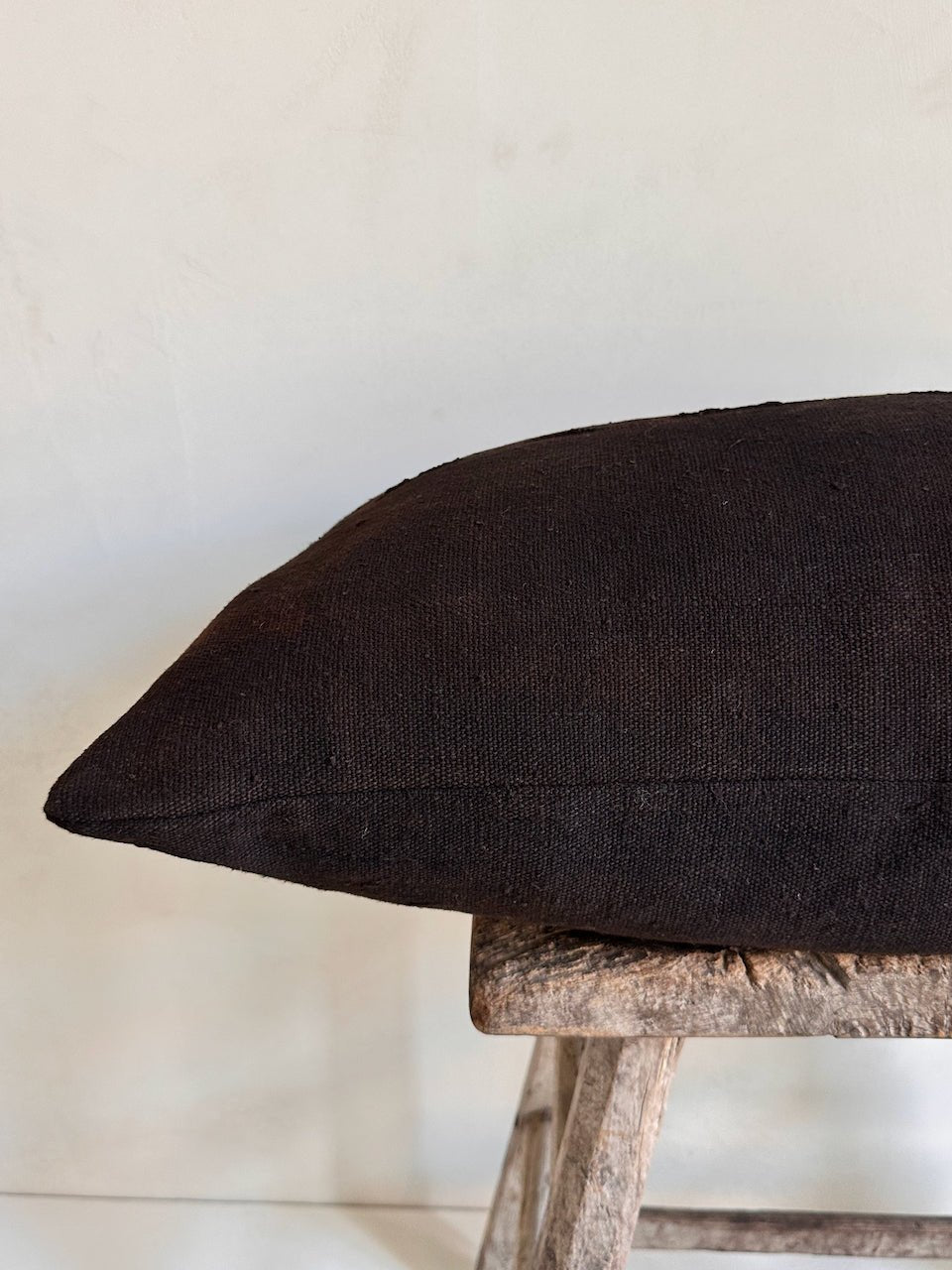 The Corner - Dark Umber 70 x 40 cm - Cushions