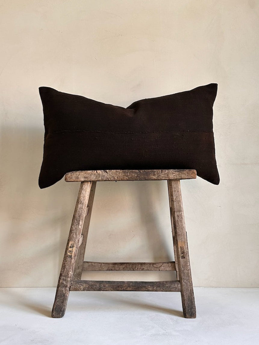 The Corner - Dark Umber 70 x 40 cm - Cushions