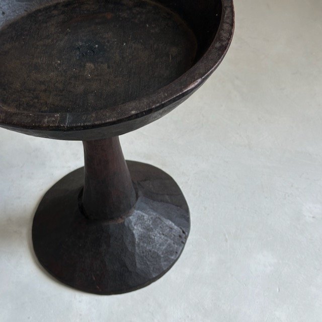 The Corner - Ethiopian wooden bowl with foot N° 15 - Decoration