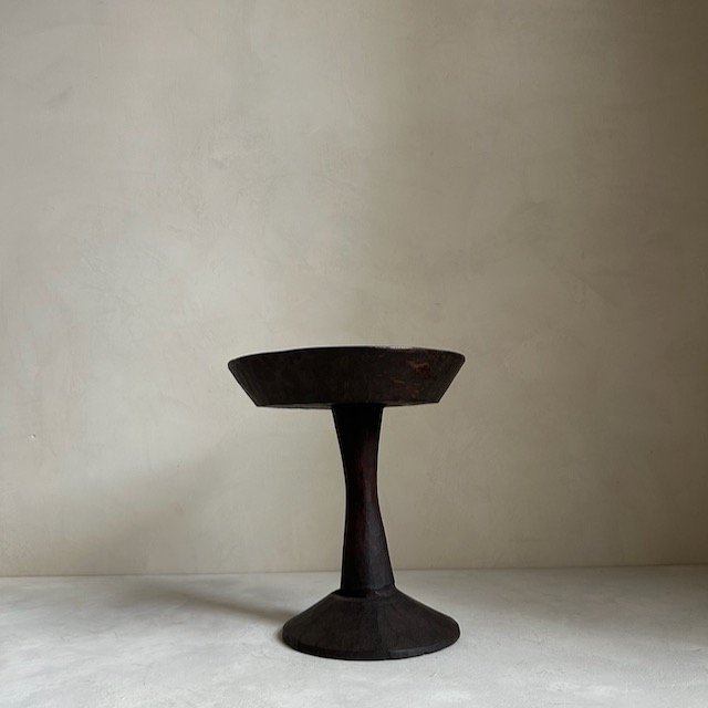 The Corner - Ethiopian wooden bowl with foot N° 15 - Decoration