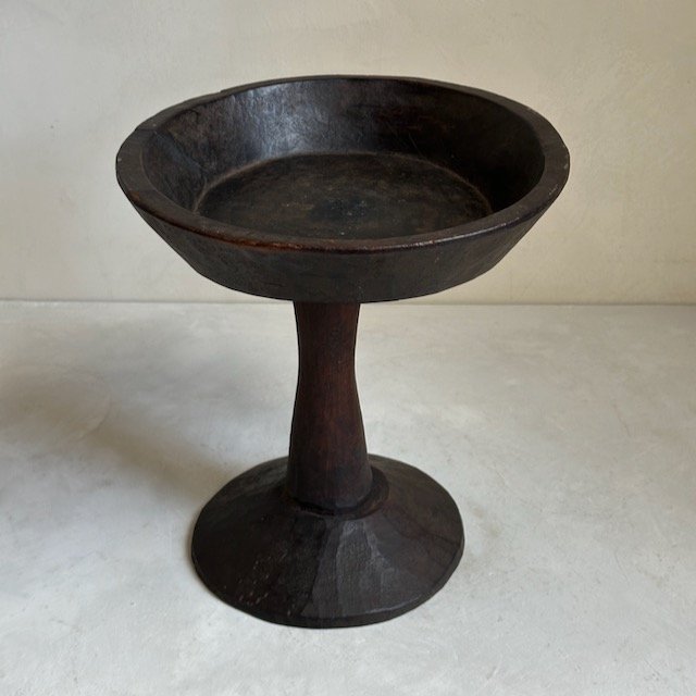 The Corner - Ethiopian wooden bowl with foot N° 15 - Decoration
