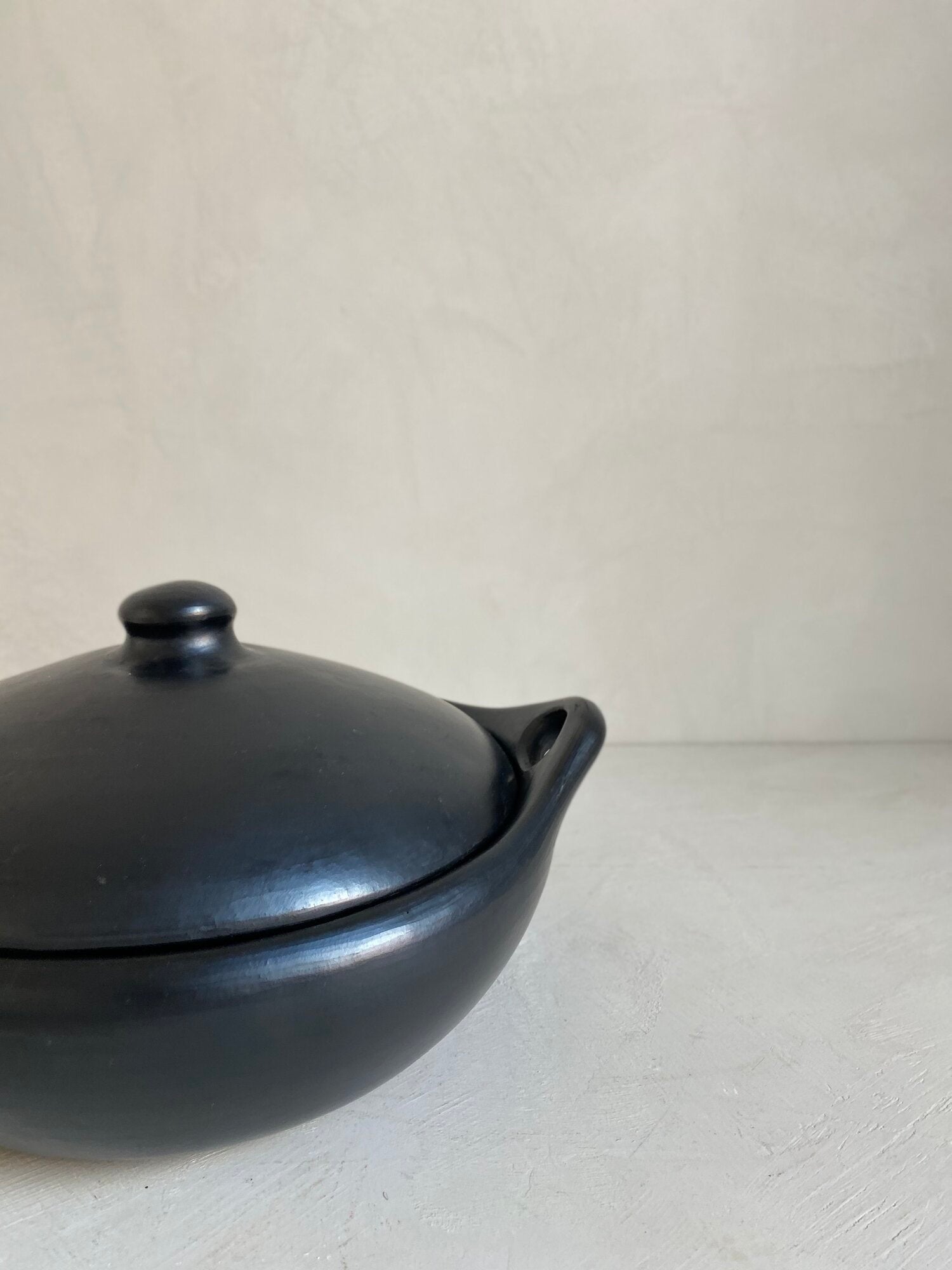 The Corner - Flat round cooking pan with lid - Table & Kitchenware