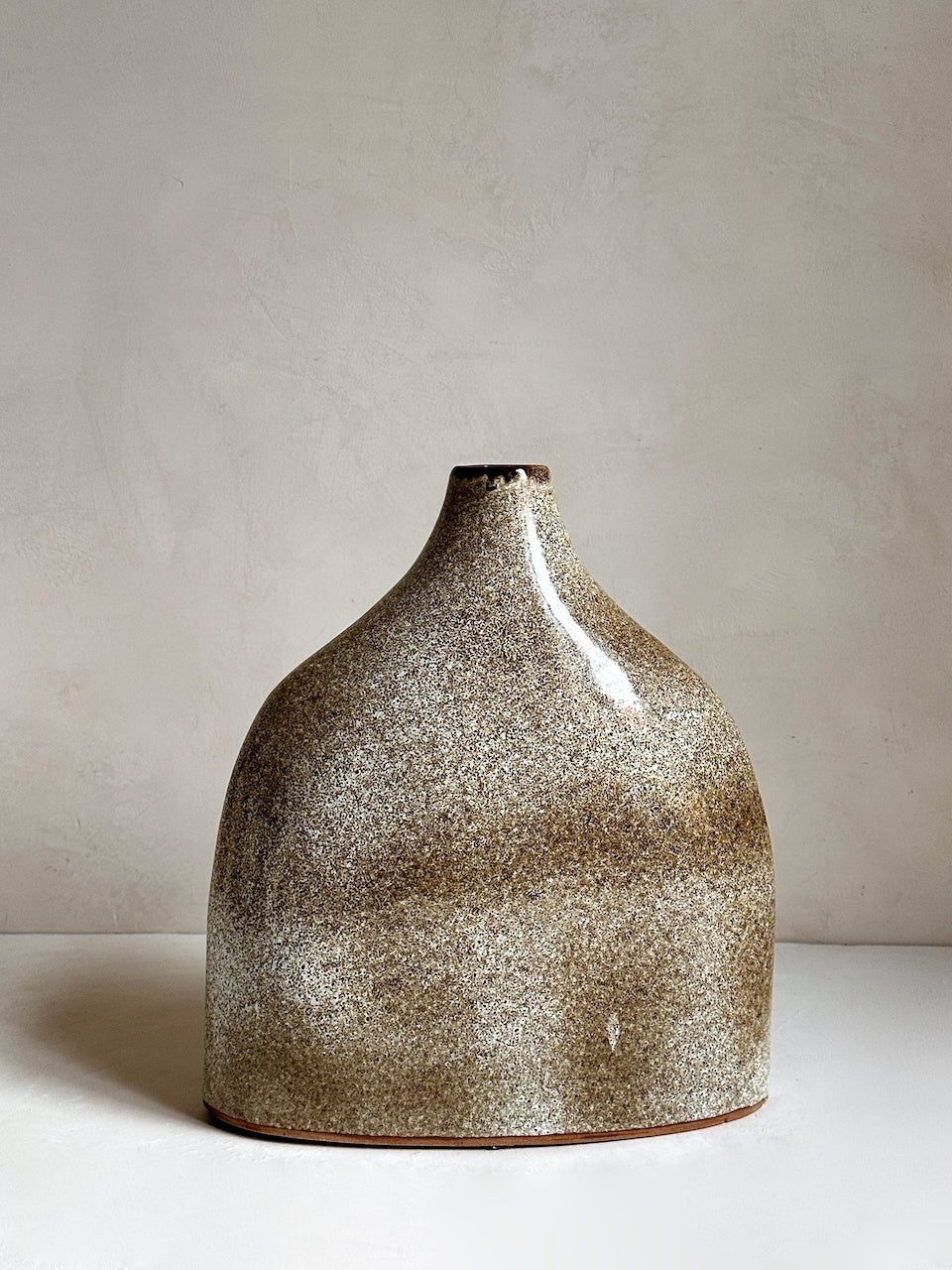 The Corner - Green ceramic vase N° 108 - Ceramics