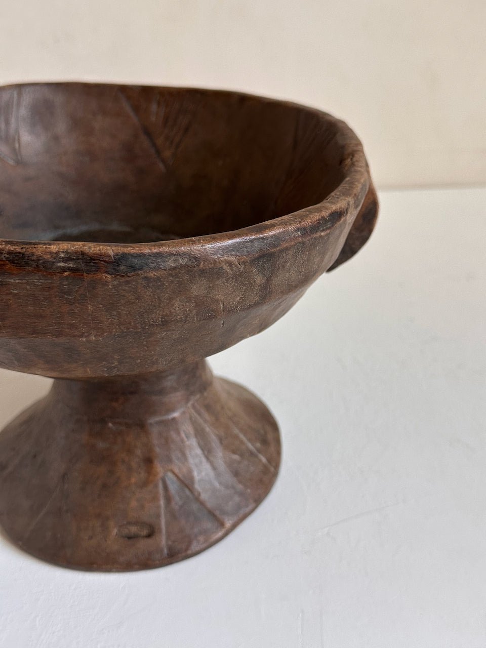 The Corner - Gurage bowl with foot N° 52 - Decoration