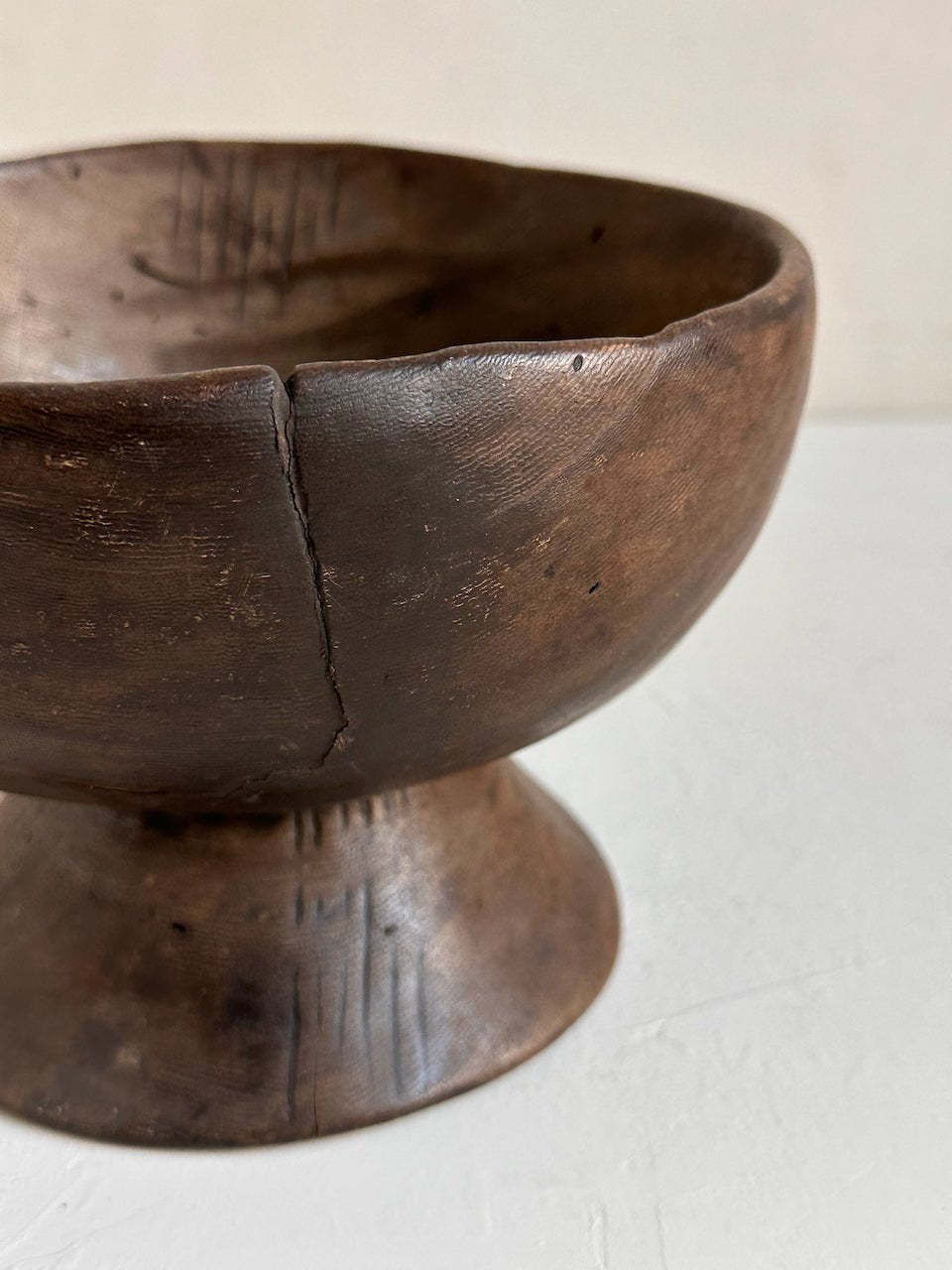 The Corner - Gurage bowl with foot N° 53 - Decoration