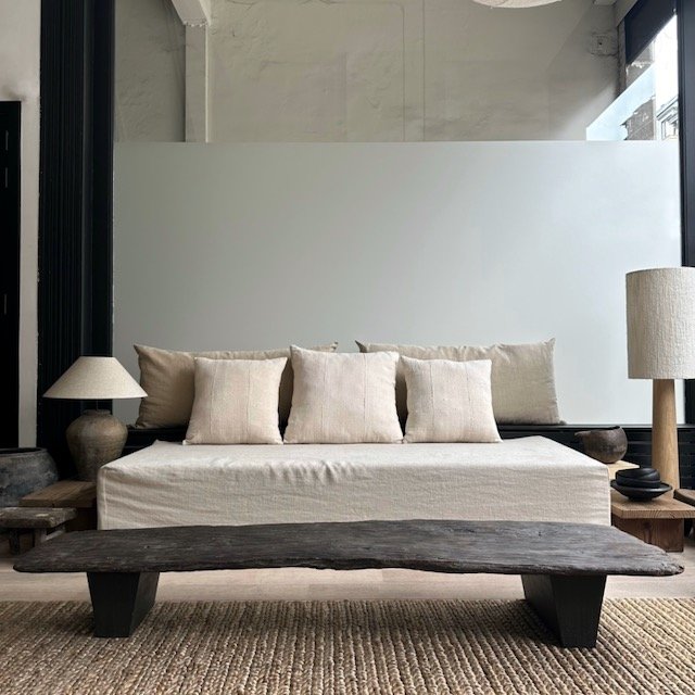 The Corner - Gurage table No 14a - African Tables