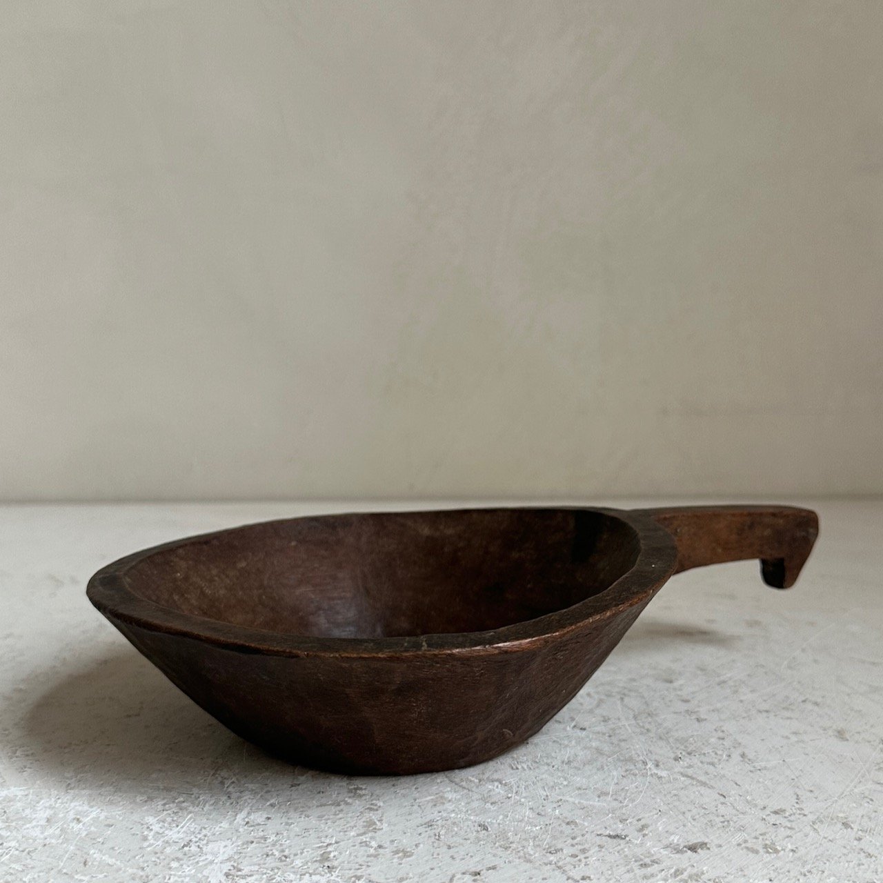 The Corner - Gurague bowl with handle N°28 - Decoration