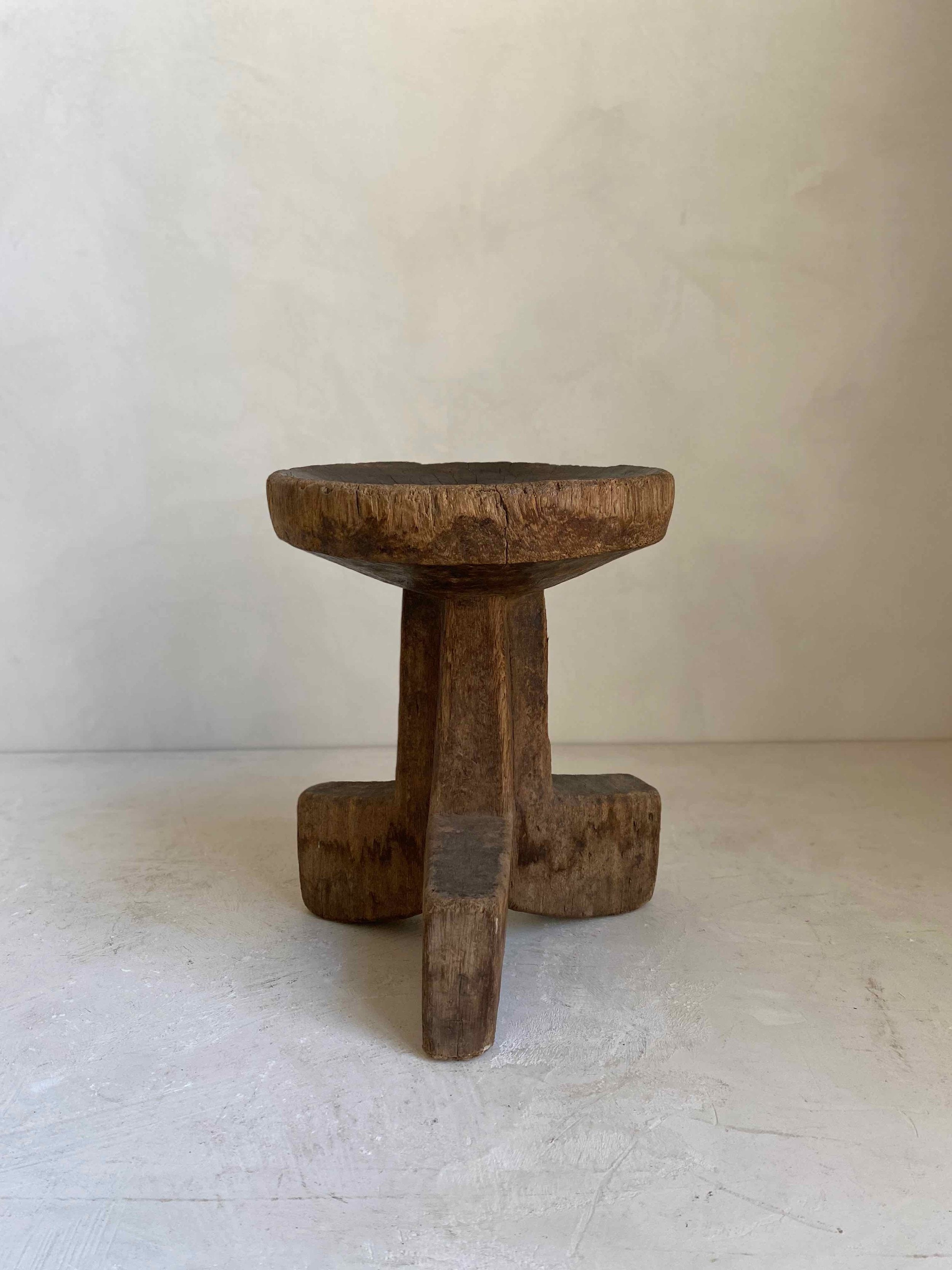 The Corner - Gurague stool N° 1 - African Benches & Stools