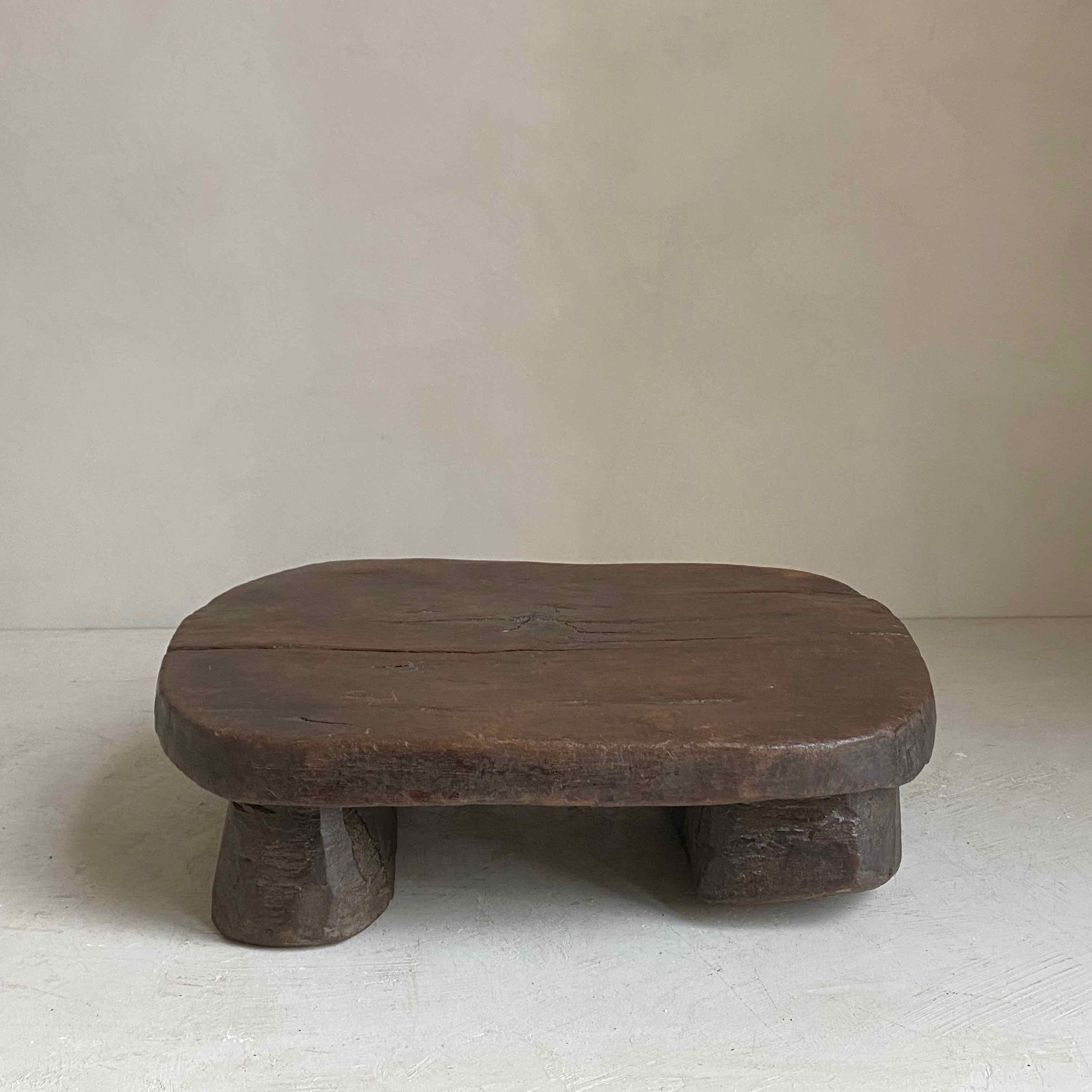 The Corner - Gurague table No 5 - African Tables