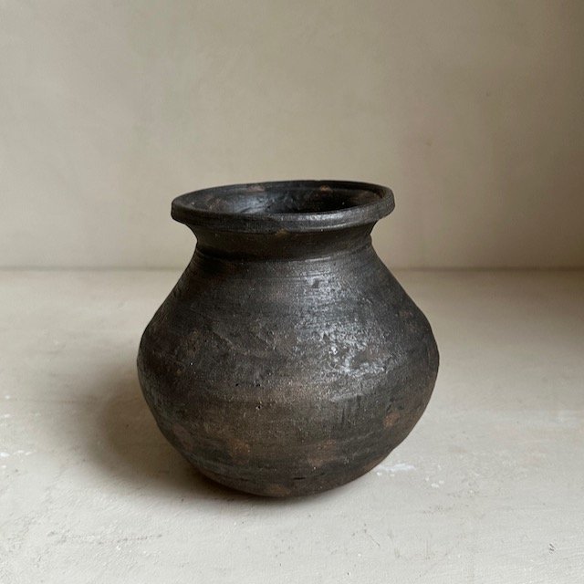 The Corner - Indian clay pot N° 1 - Pots & Vases