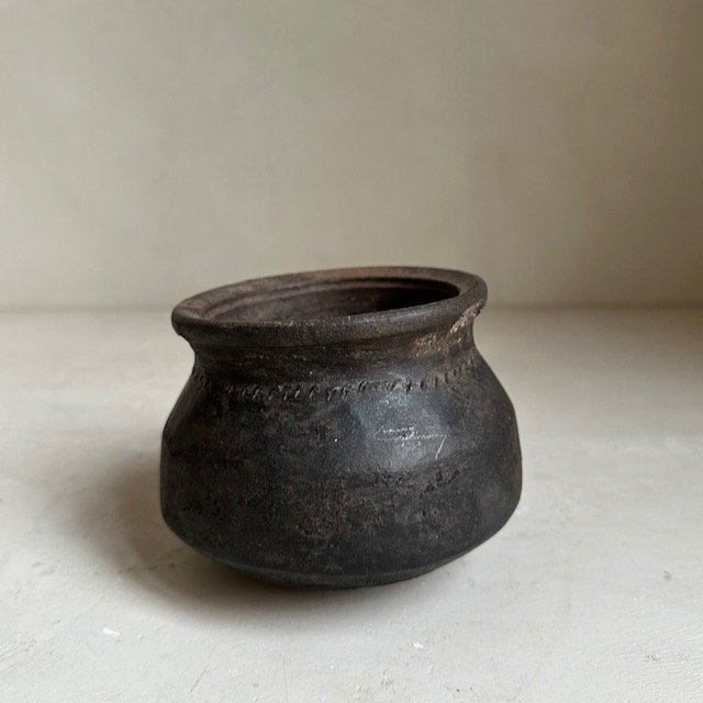 The Corner - Indian clay pot N° 3 - 
