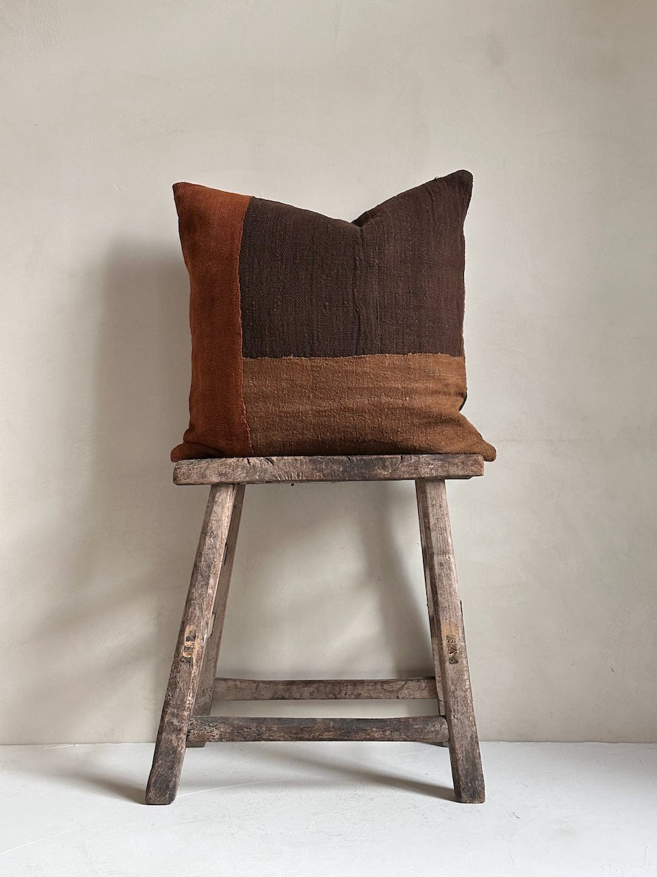 The Corner - Jane 001 50 x 50 cm - Cushions