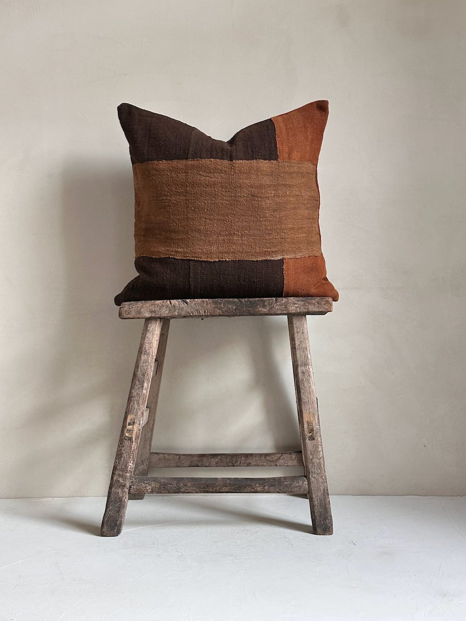 The Corner - Jane 001 50 x 50 cm - Cushions