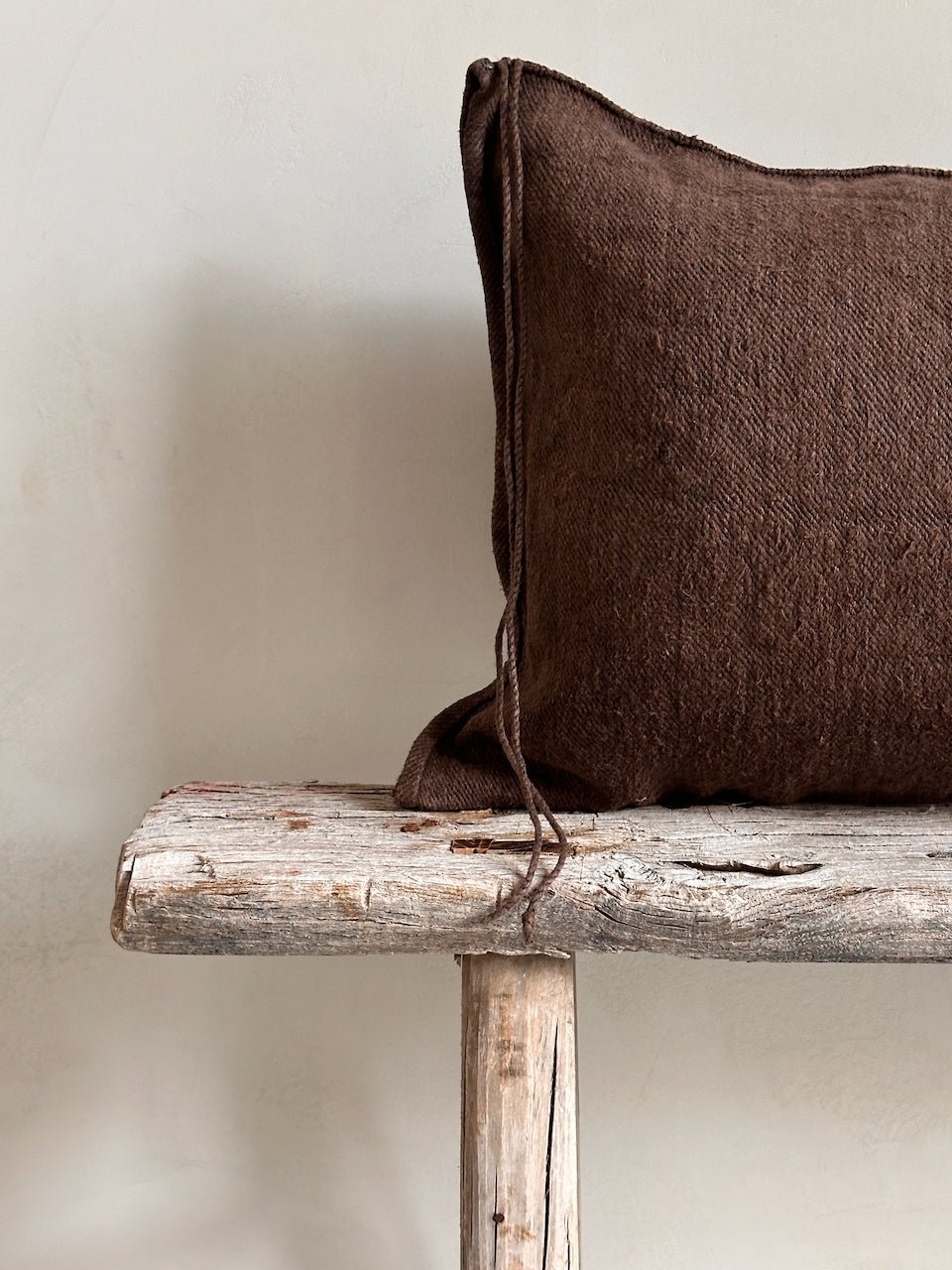 The Corner - L.E. N° 158 90 x 38 cm - Cushions