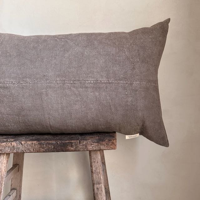 The Corner - L.E. N° 103 90 x 50 2 (2) - Cushions