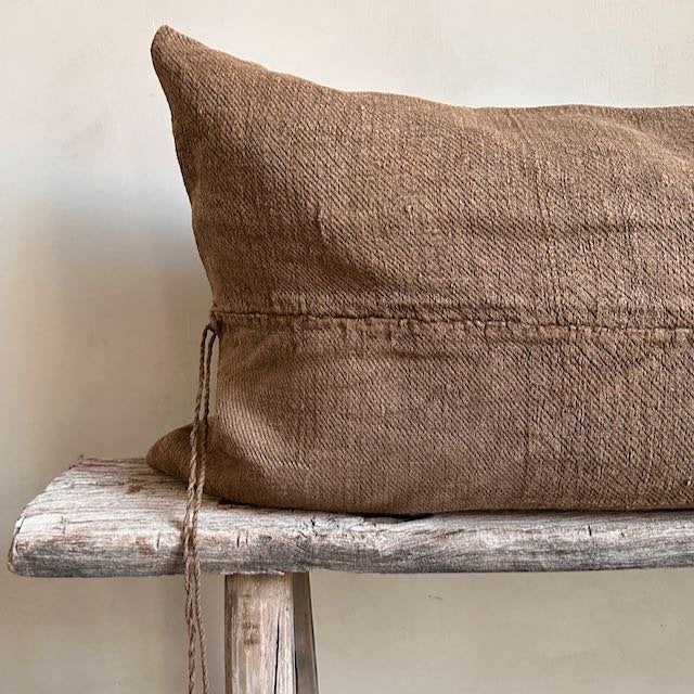 The Corner - L.E. N° 107 100 x 45 - Cushions