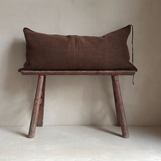The Corner - L.E. N° 107 100 x 45 - Cushions
