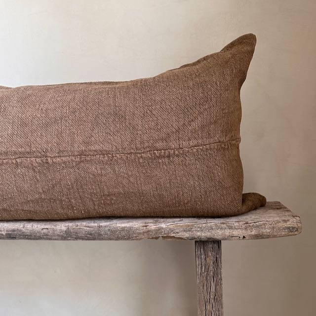 The Corner - L.E. N° 107 100 x 45 - Cushions