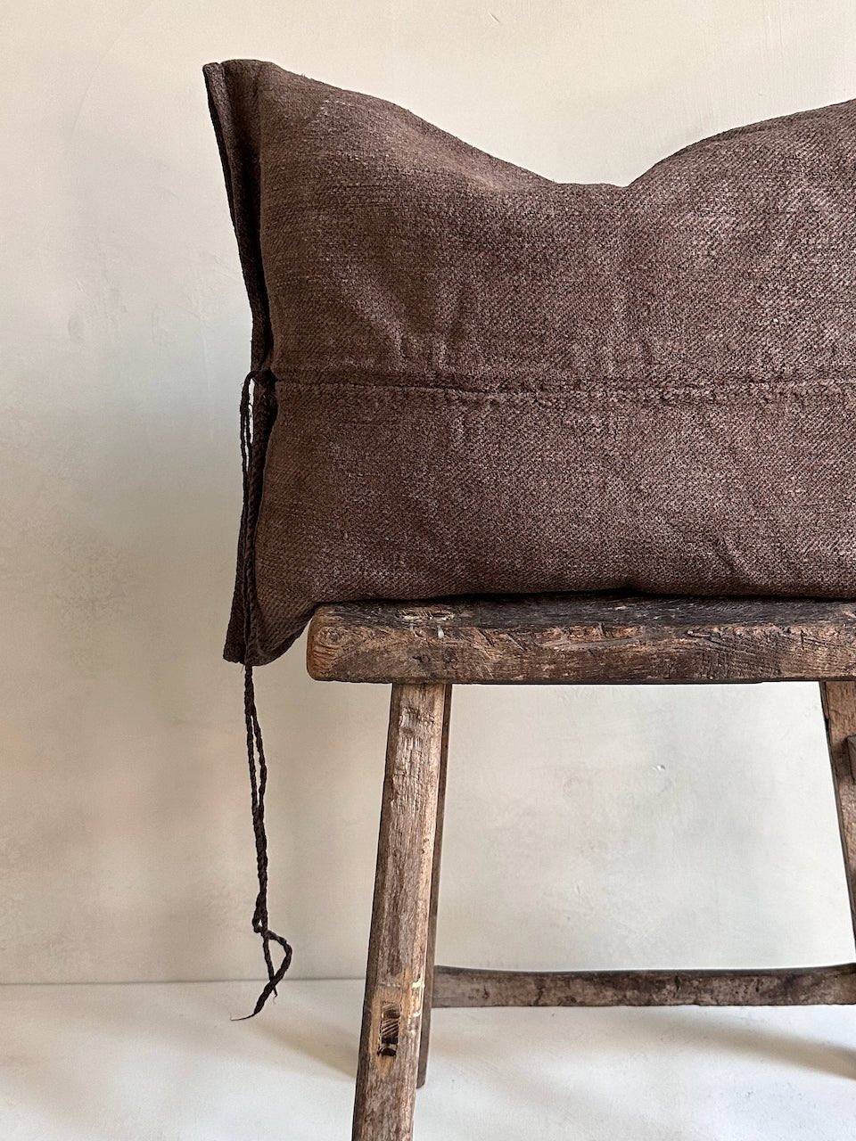 The Corner - L.E. N° 131 60 x 42 cm - Cushions