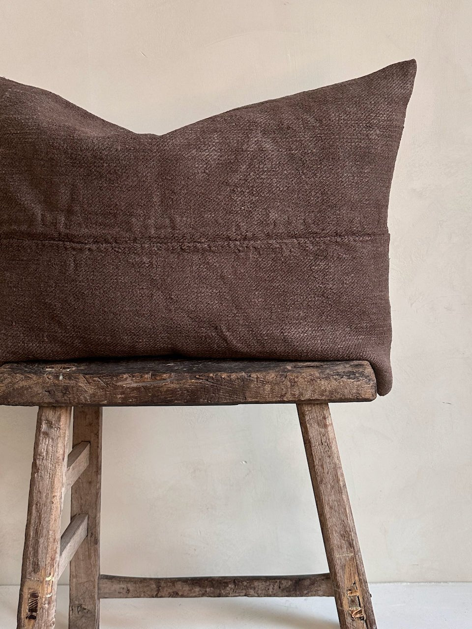 The Corner - L.E. N° 131 60 x 42 cm - Cushions
