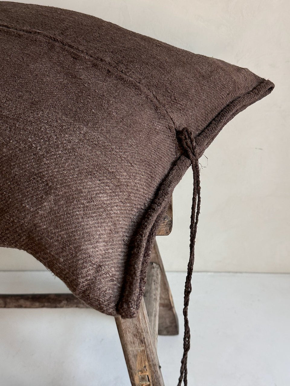 The Corner - L.E. N° 131 60 x 42 cm - Cushions