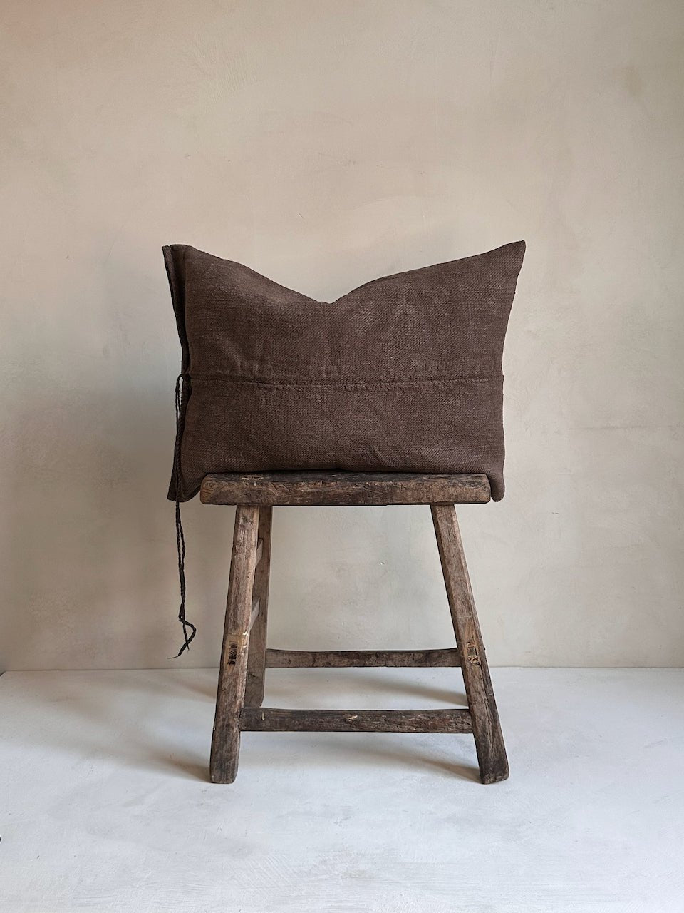The Corner - L.E. N° 131 60 x 42 cm - Cushions