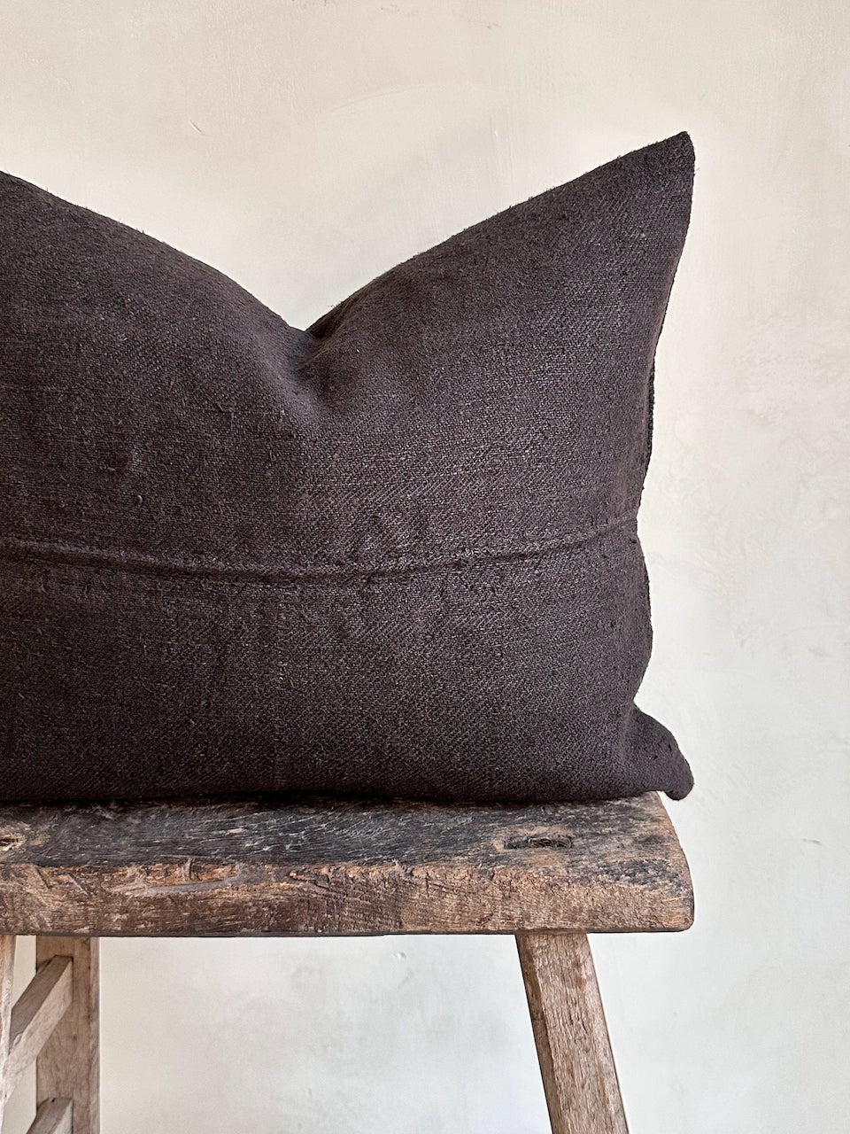 The Corner - L.E. N° 134 53 x 43 cm - Cushions