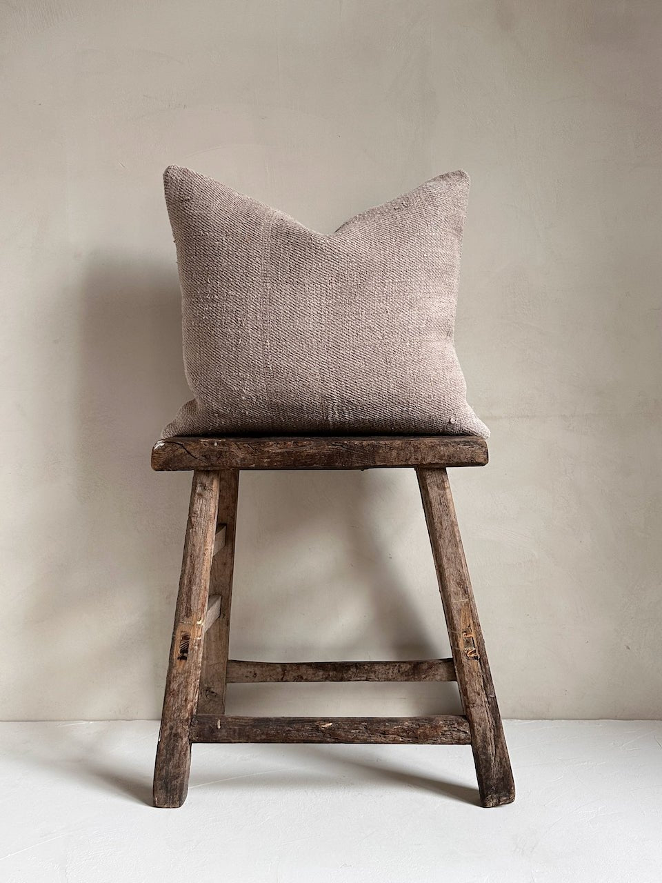 The Corner - L.E. N° 160 1(2) 48 x 42 cm - Cushions