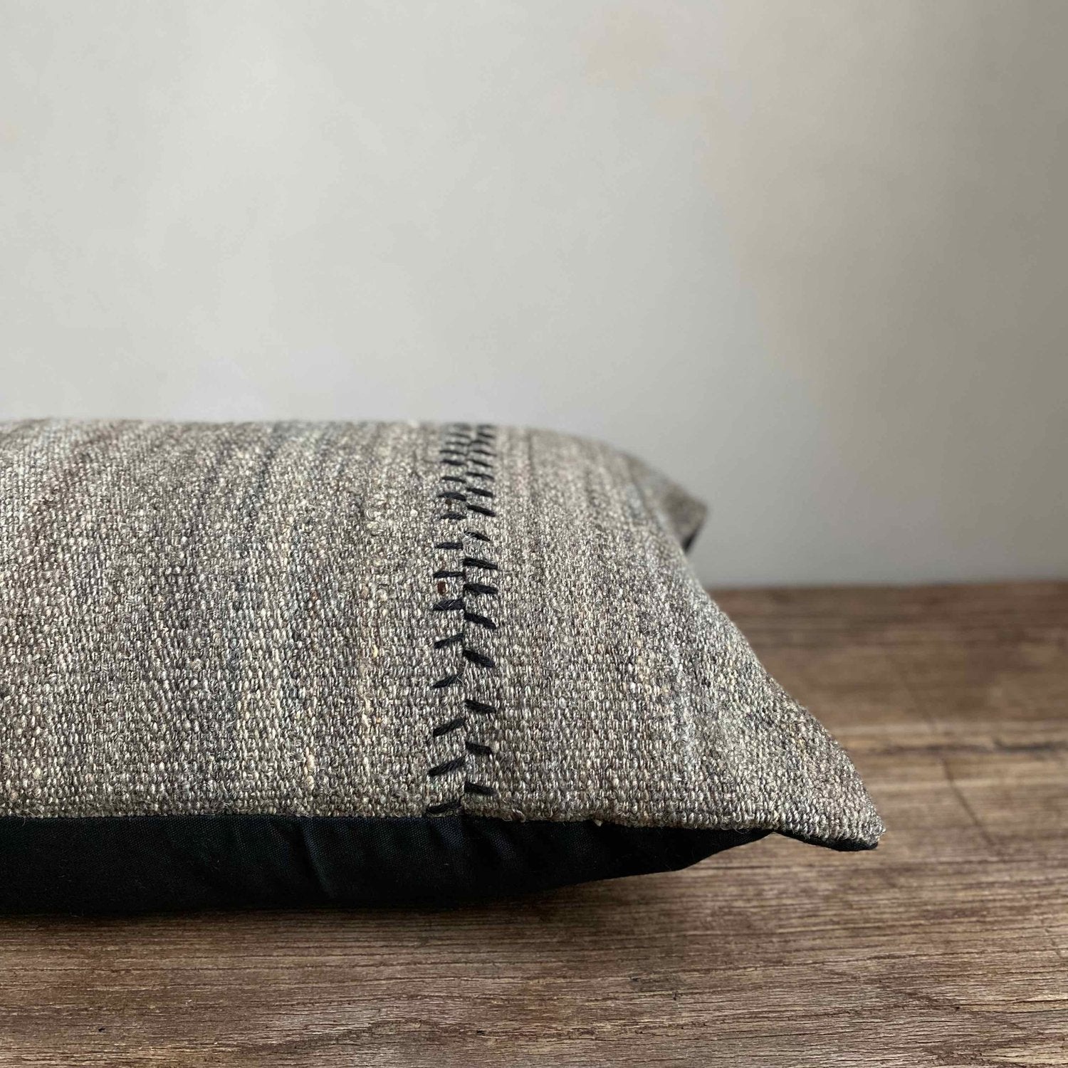 The Corner - L.E. N° 64 70 x 30 - Cushions