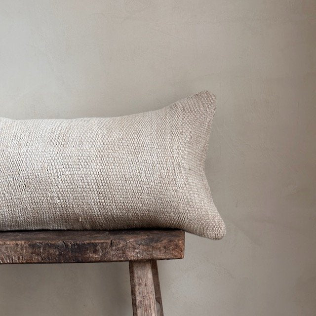 The Corner - L.E. N° 83 60 x 30 1(2) - Cushions